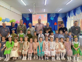Нам нужен мир Нам нужен мир.